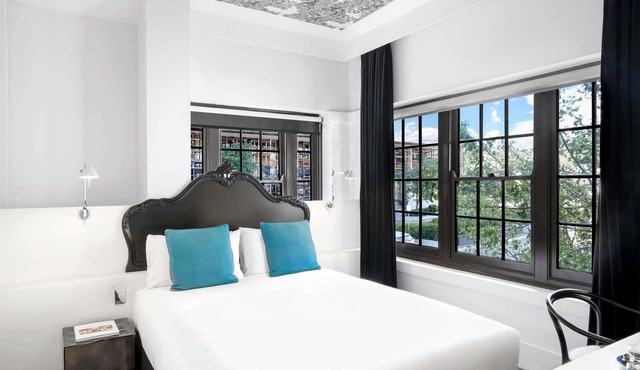 Peppers Gallery Hotel Canberra