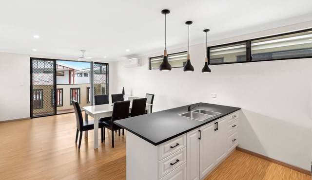 Perfect 2BR for Groups in Inner-City Suburb in Cairns