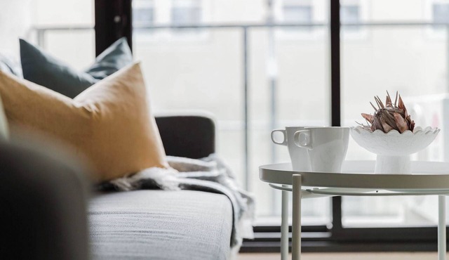 Pet-friendly 2BR Near Southern Cross, Free Parking in Melbourne