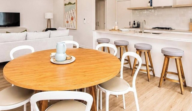 Pet Friendly - Barefoot Beach House McCrae