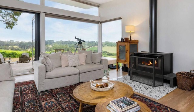 Pet Friendly - Bella's Block Vineyard Retreat with Tennis Court, Shoreham
