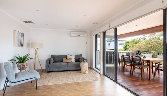 Pet Friendly - Brooklyn Beach Abode Walk to the beach in Safety Beach