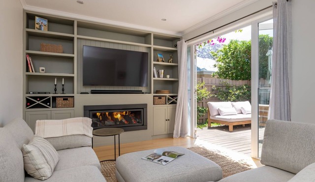 Pet Friendly - Evergreen by the Bay