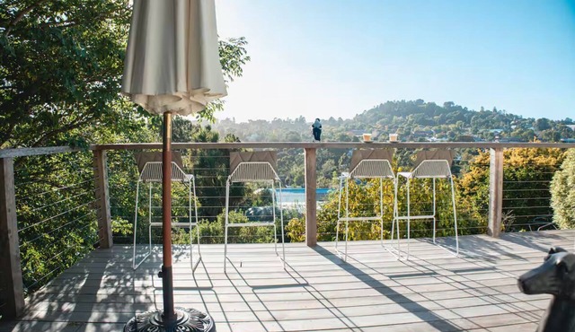 Premium Furnished Residence Prime Daylesford Location. Ideal for Extended Stay