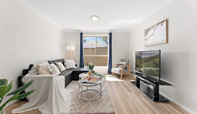 Prime Location - Walk to Shops & Easy Transport in North Rocks