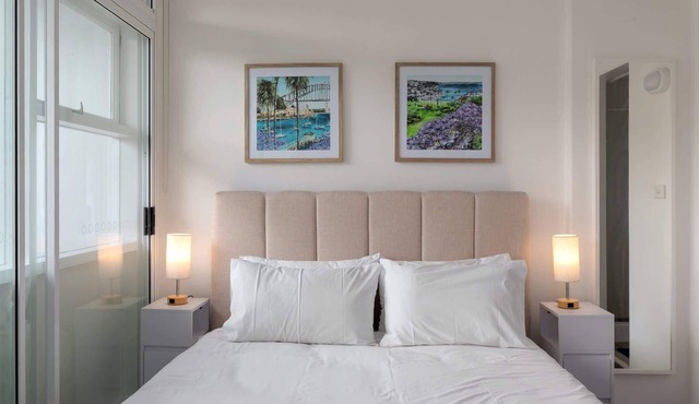 Private Leafy Apartment Walk to Sydney Harbour