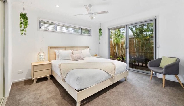 Private & Peaceful Kawana Island Home