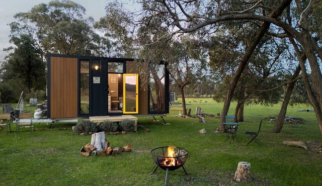 Private Tiny Home Stay Surrounded by Wellsford Forest near Bendigo, Victoria in Foster