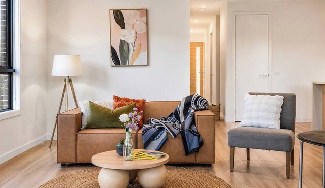 Puddings Home Brand New 4BR Townhouse in Oakleigh