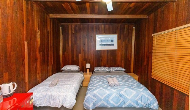 Queen & King Single Chalet 7 | Manjimup WA in Upper Warren