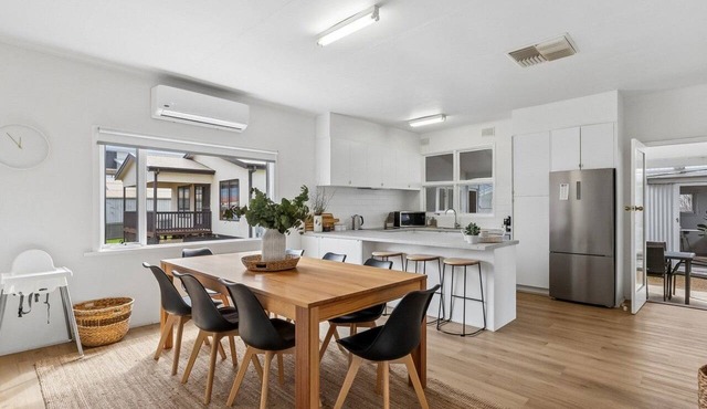 Queens Corner - Coastal Getaway in Moonta Bay in Moonta Bay