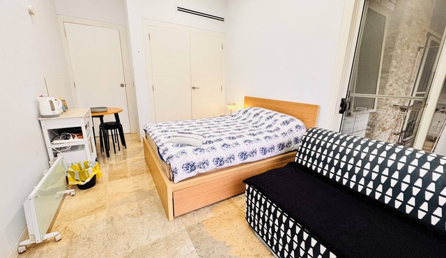 Relax and Retreat Studio Flat