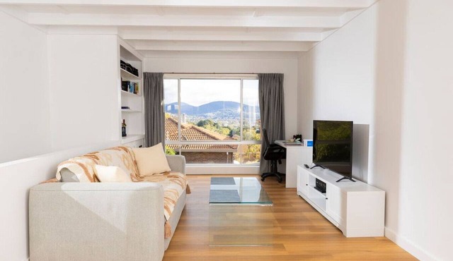 Renovated two-level Sandy Bay apartment in Sandy Bay