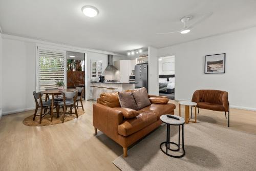 Resort-Style 3BR River and Hosp plus Parking and Pool