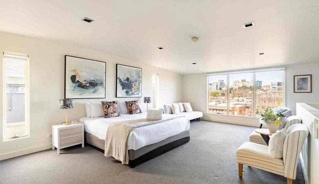 RICHMOND -luxury 15 minute walk MCG