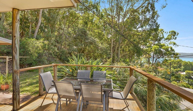 Ridge View Cottage - Pet Friendly in Pretty Beach