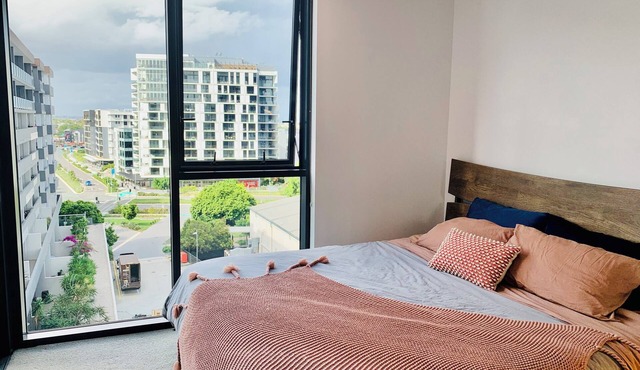 River Walks and CIty Views ! in Hamilton