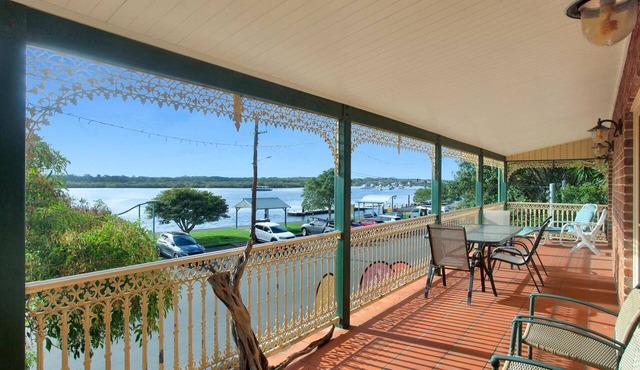 Rivers Edge Apartment