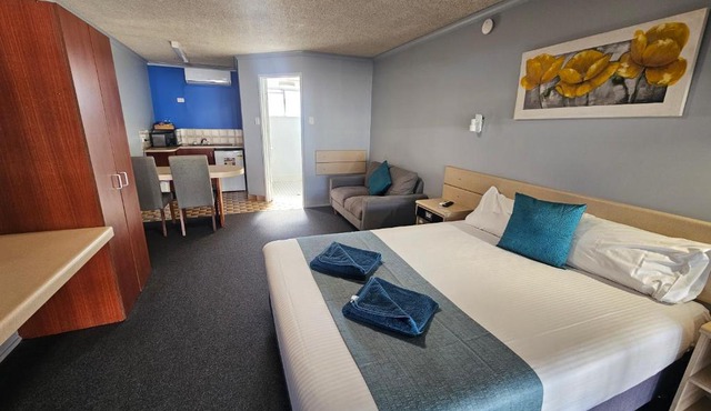 Rockhampton Court Motor Inn in Rockhampton