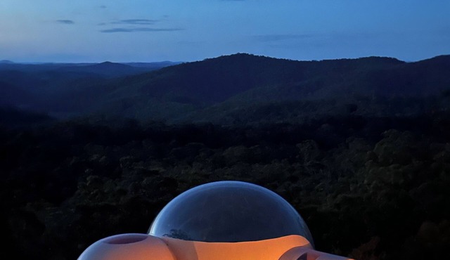 Romantic Stargazing Dome +Hot Tub ‘Beyond Bubbles’