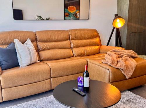 Rooftop Pool 1BR at the Gabba with City Views in Brisbane