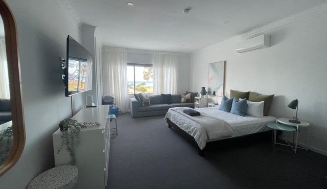 Rye Pier Apartment in Rye