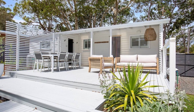Salt & Pepper - Pet Friendly - 5 Mins to Beach