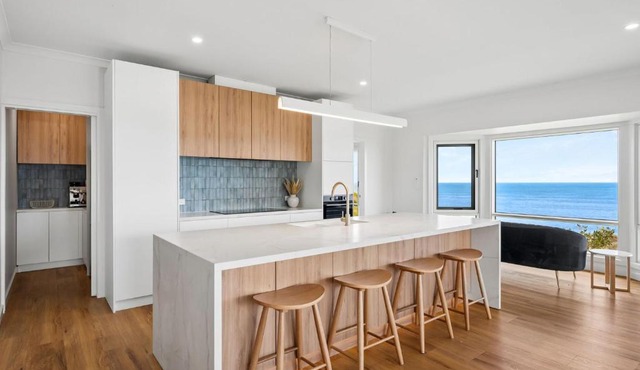 Salt & Peppermint - Beachfront Escape with Stunning Views in Capel