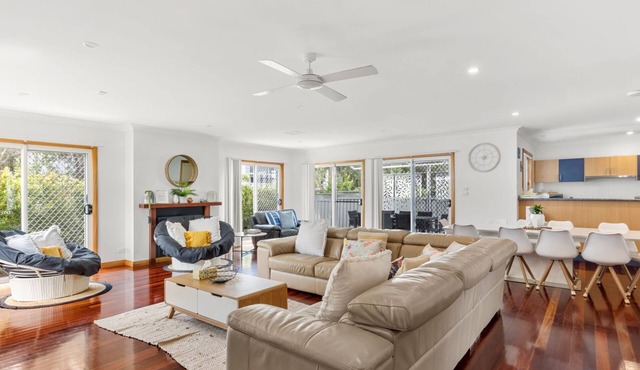 Sandlewood Breeze - Pet Friendly - Community Pool