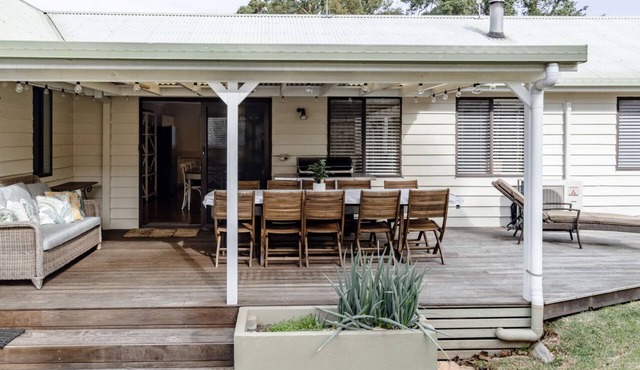 Sandy Cottage in Narrawallee