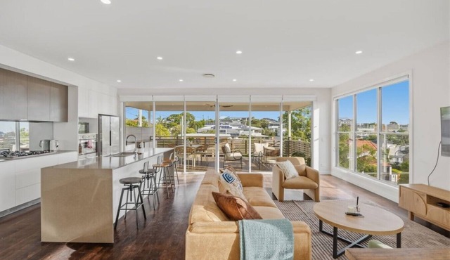 Scenic City Views + Pool | Elegant 5BR Residence