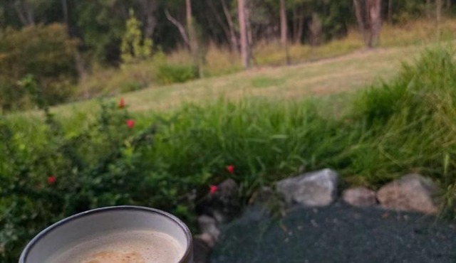 Scenic Rural Retreat, foothills of Mt Mee Qld AU