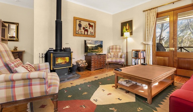 Scribbly Gum - Three Bedroom Cottage, Sleeps 6 in Leura