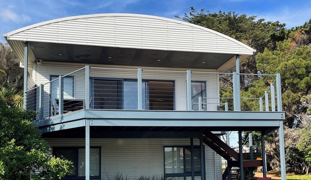 Sea Breeze Charming House to stay for family getaways