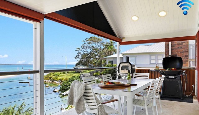 Sea Light – the ultimate waterfront retreat