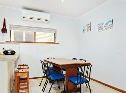Seaborne Escape - Port Willunga - C21 SouthCoast Holidays