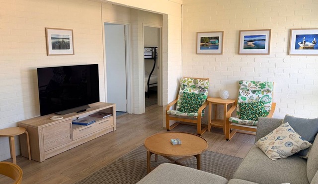 Seaspray - Great Fishpen Location!