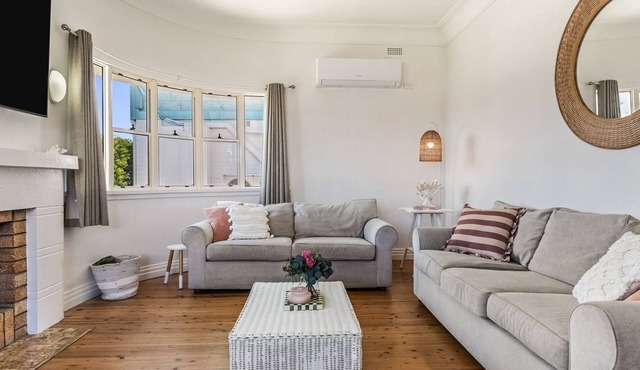 Selah - 36 Woodburn Street