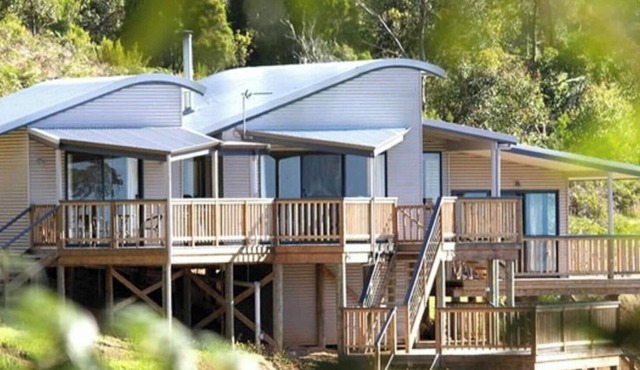 Serendeva: Private, panoramic views, dogs allowed & EV charger in Shadforth