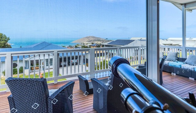 Serenity by the Sea – Panoramic Views from The Bluff to The Coorong in Encounter Bay