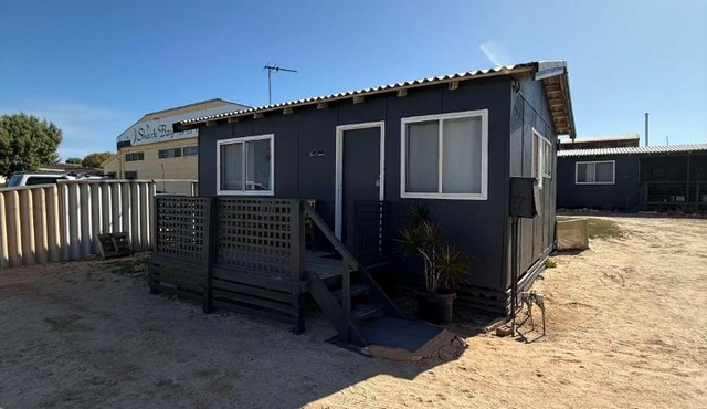 Shark Bay Cottages in Denham