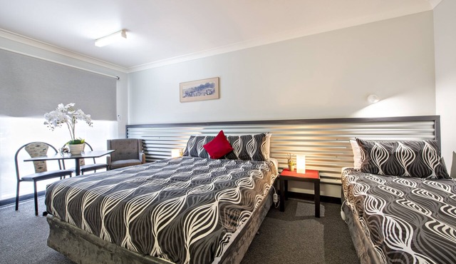 Shearing Shed Motor Inn in Dubbo