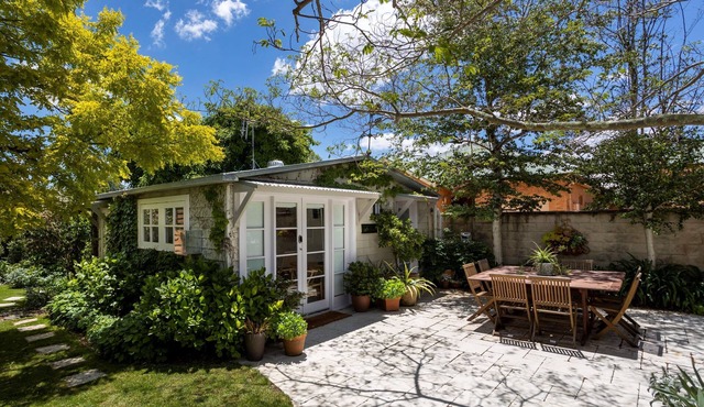 Silk Tree Studio | Steps to Cook Park in Orange