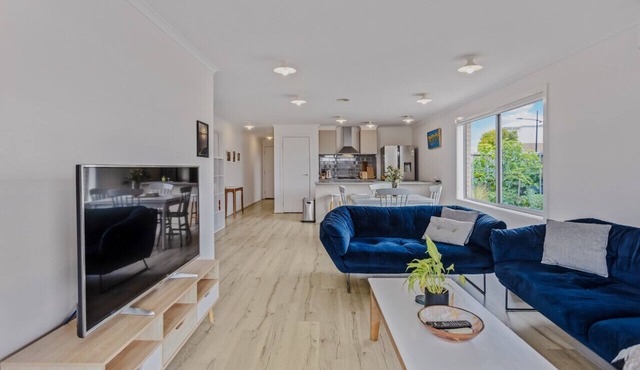 Sleeps 6 - Private Deck - Reading Bungalow in Torquay