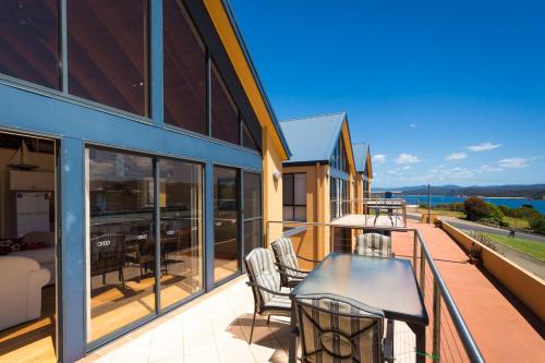 Snug Cove Villas