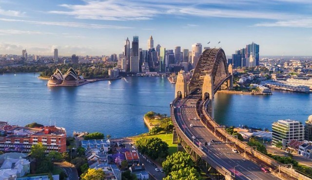 Spacious 3 Bedroom Penthouse Apartment at Kent Street, Sydney CBD