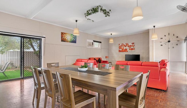 Spacious 4 Bdrms near Murray River, Pet Friendly in Strathmerton