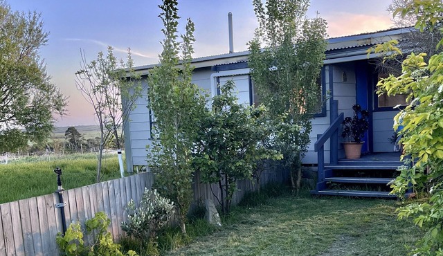 Spacious cottage on working farm - 10 min from beach in Tarwin Lower
