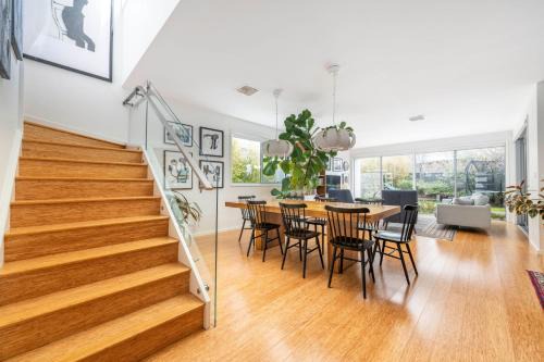 Spacious Family Home Near Mt. Stromlo