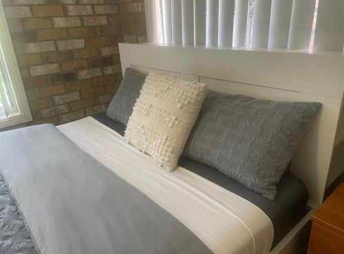Spacious studio unit in Rochedale South